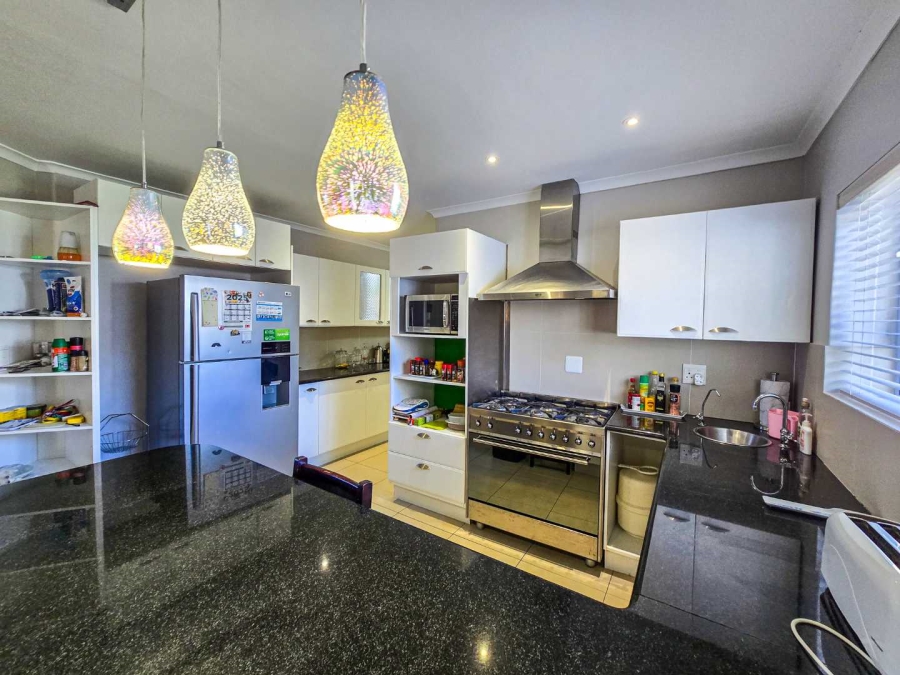 3 Bedroom Property for Sale in Stilbaai Wes Western Cape